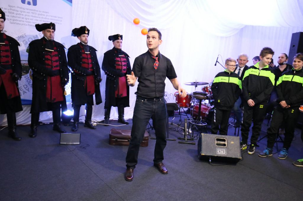 2747977610214090651077258128077