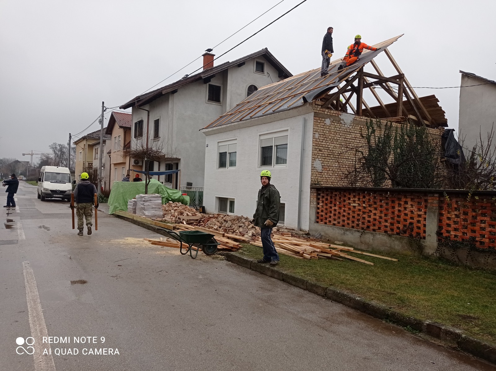 FOTO Priča iz prvog lica vrijednih Međimuraca koji su danonoćno pomagali ljudima s potresom pogođenih područja FOTO Priča iz prvog lica vrijednih Međimuraca koji su danonoćno pomagali ljudima s potresom pogođenih područja