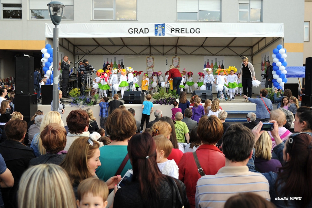 287611836dsc2884552275