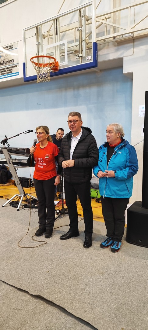 Jubilarni 25. Vincekov pohod Planinarskog društva Bundek na startu okupio čak 2.400 ljudi!