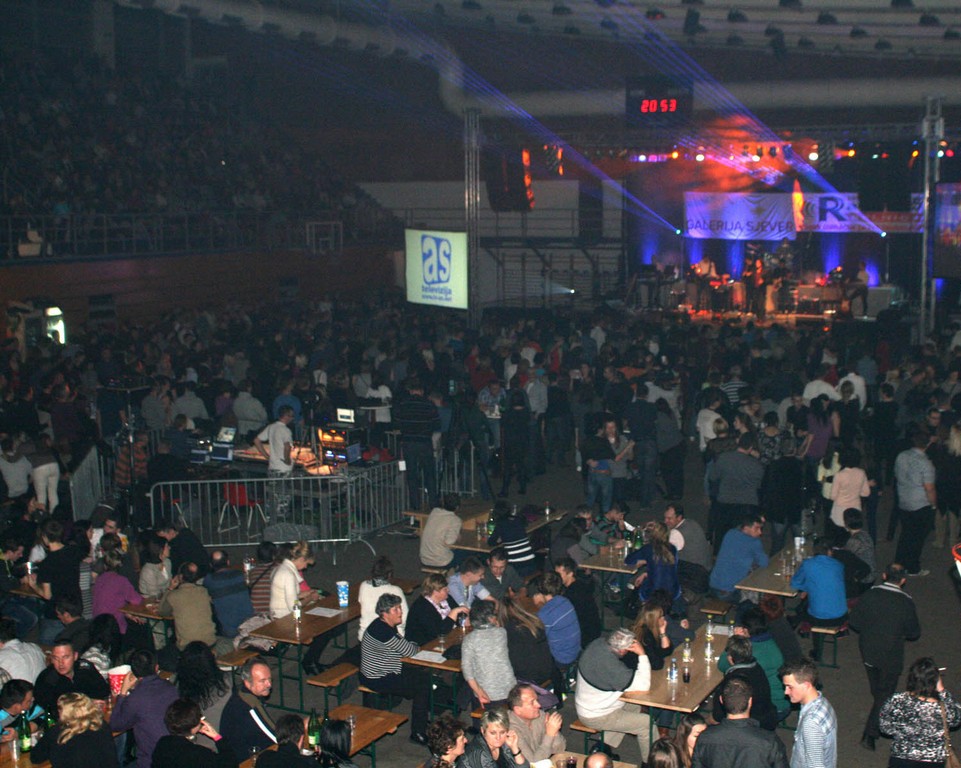 slika0067181453 Božićni koncert Radija 105 Selnica (Petak, 26.12.2014.)