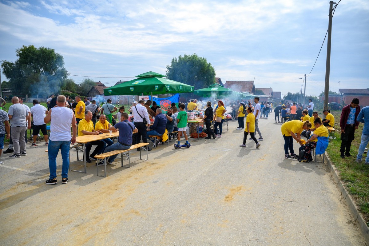 Veljko Kajtazi, Suzana Krčmar, Sitnice,