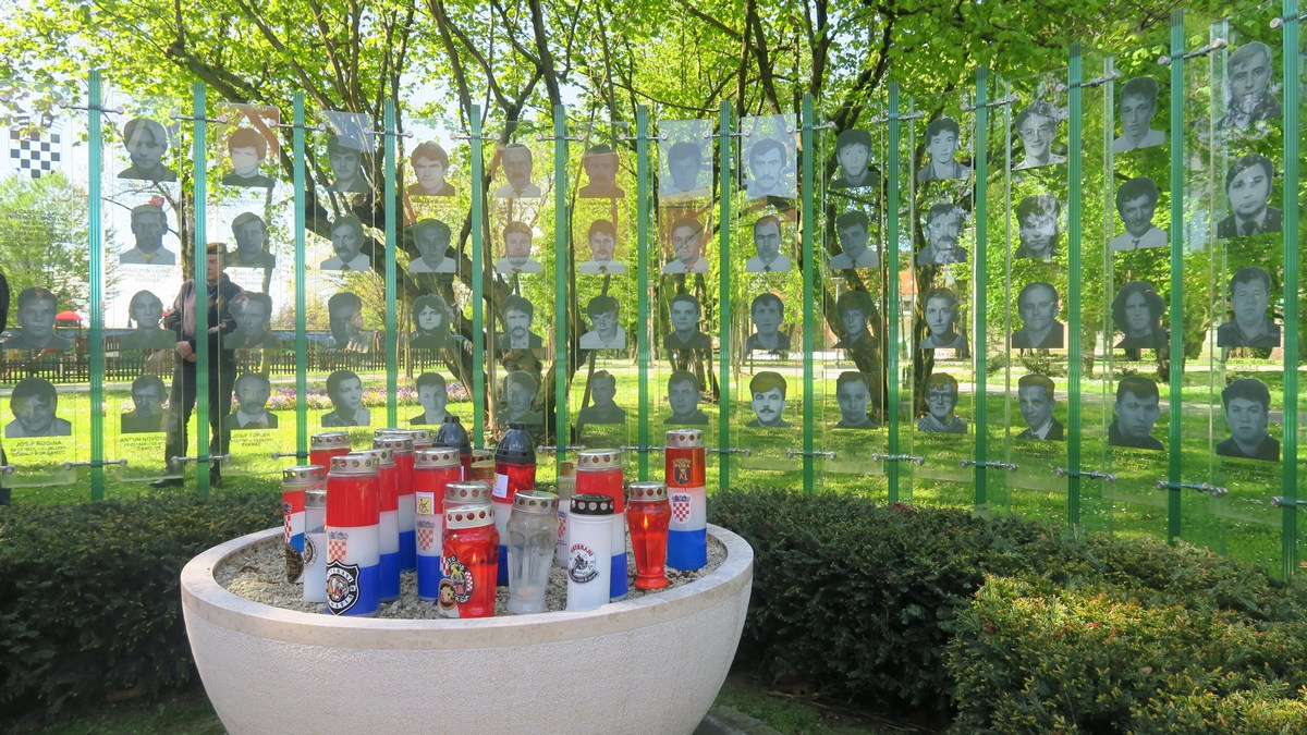 POČAST Karavana iz Splita u Čakovcu odala počast nestalim i poginulim braniteljima u Domovinskom ratu