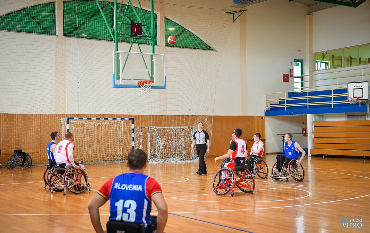 Košarkaši u kolicima