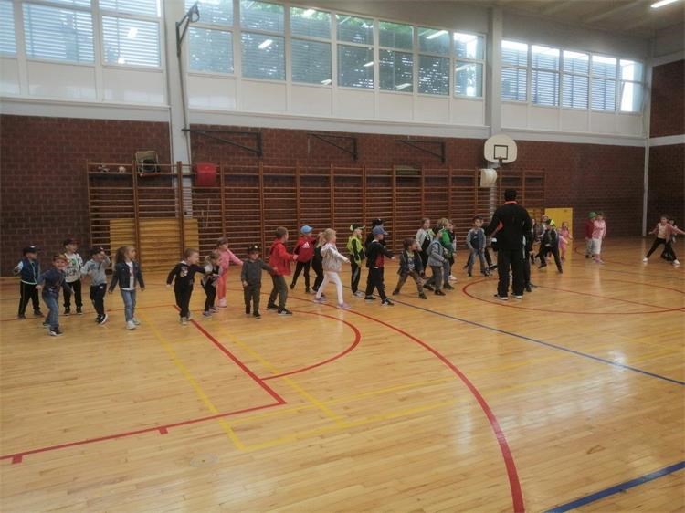 Mališani Dječjeg vrtića ‘Smješko’ posjetili policiju