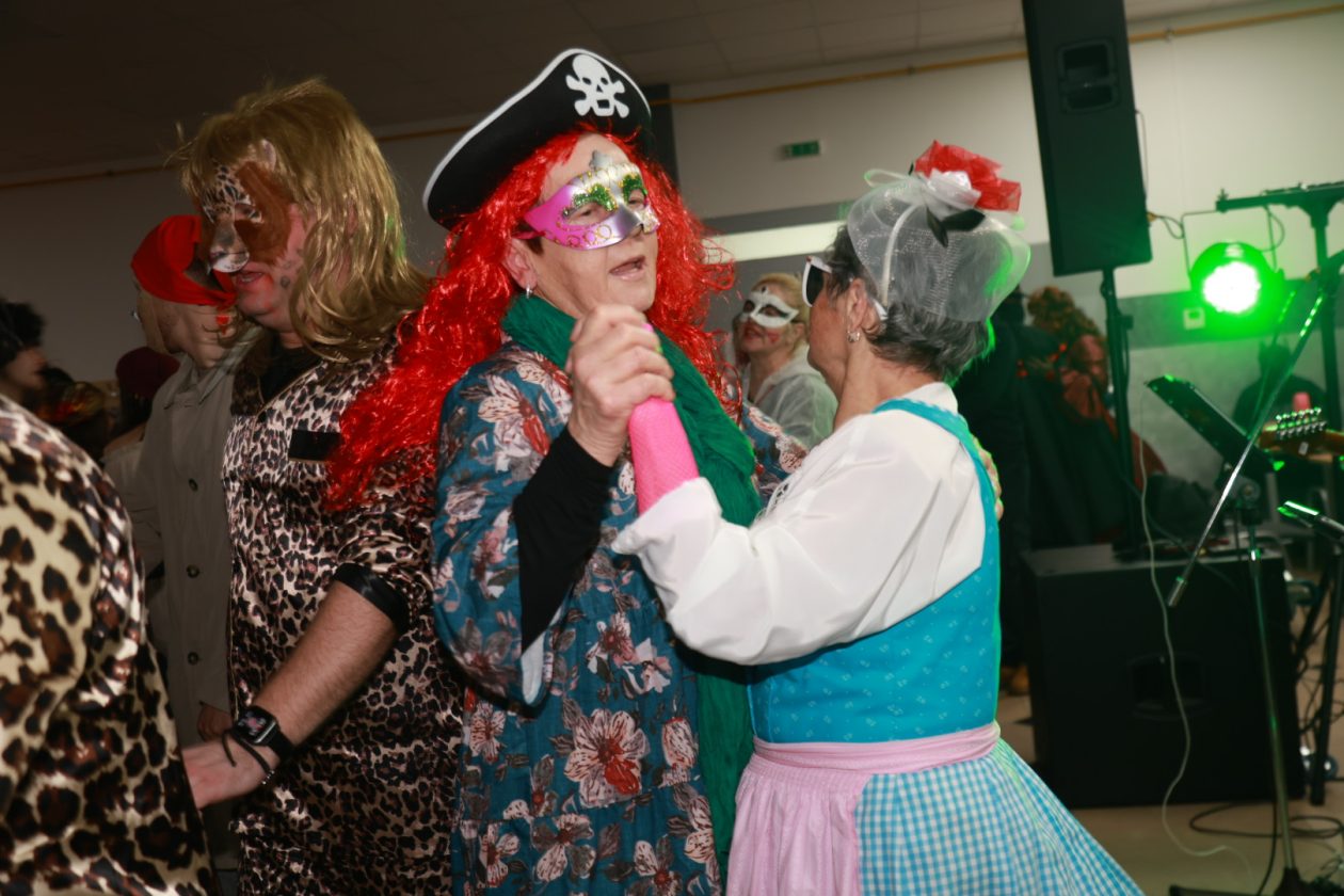 fašnik Podbrest (51) fašnik Podbrest (51)