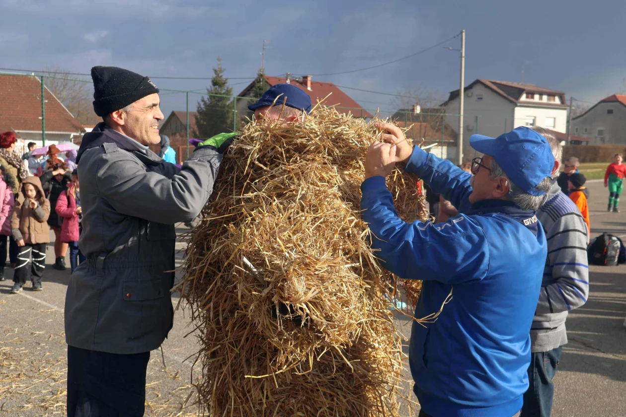 fasnik selnica (4) fasnik selnica (4)