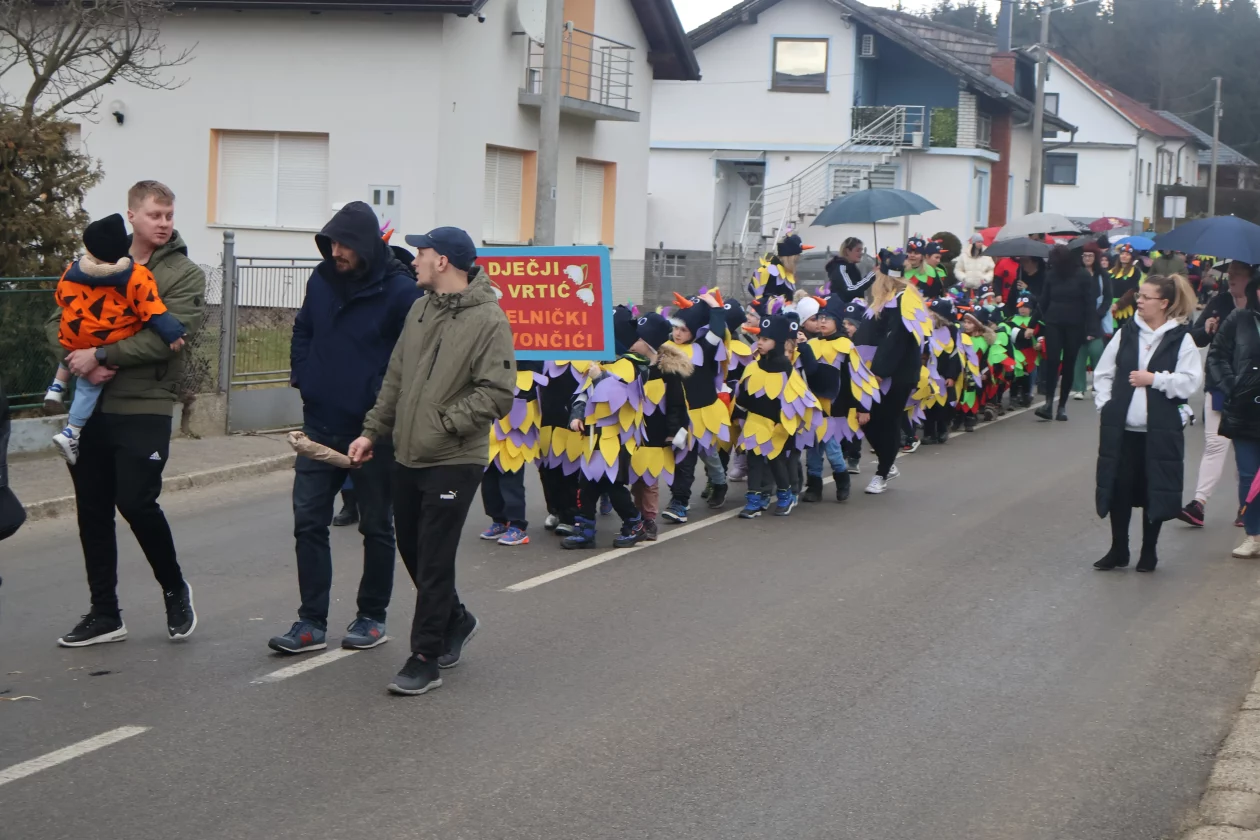 fasnik selnica (54) fasnik selnica (54)