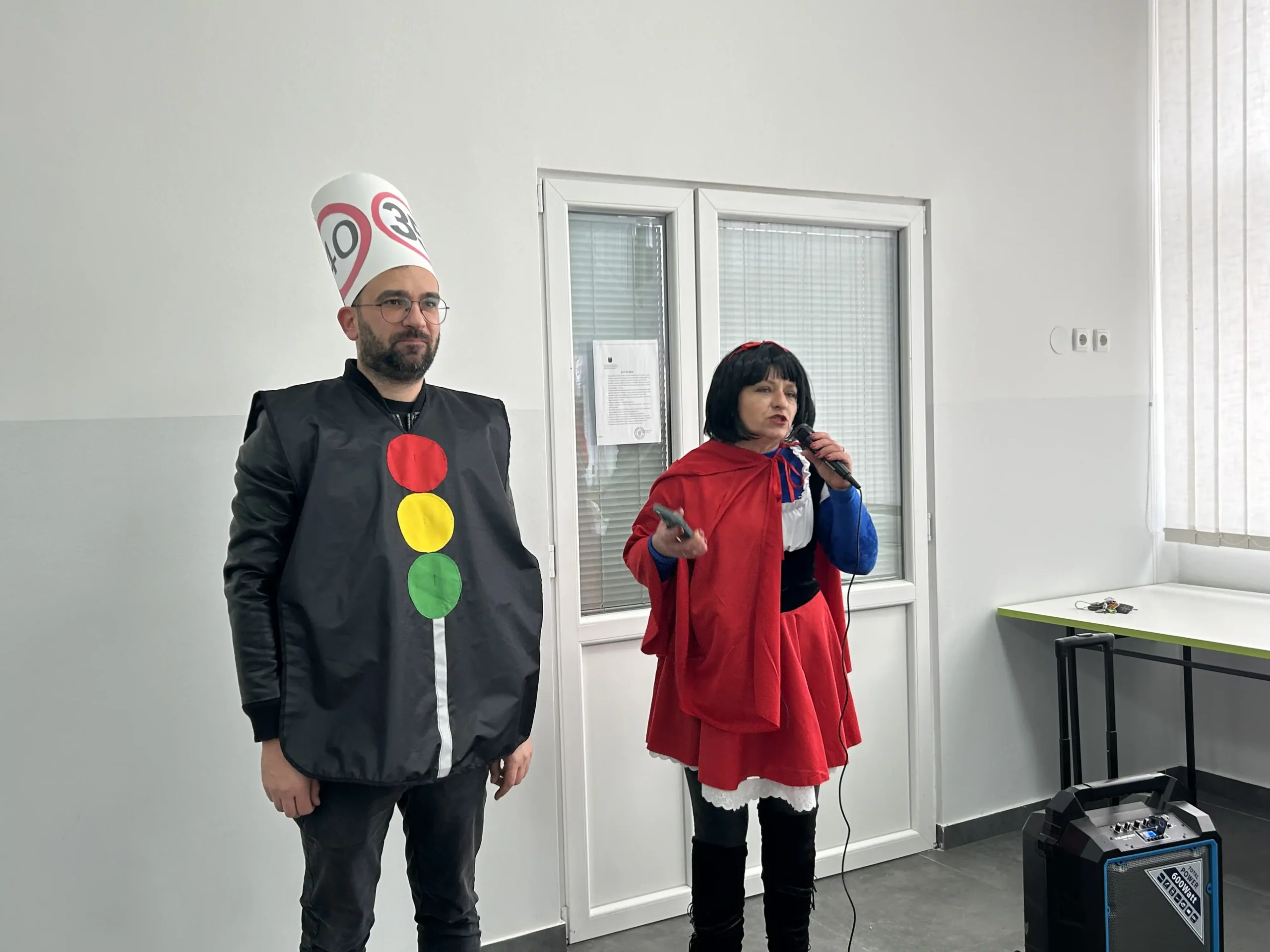 fašnik, vratišinec, 2024 (17) fašnik, vratišinec, 2024 (17)