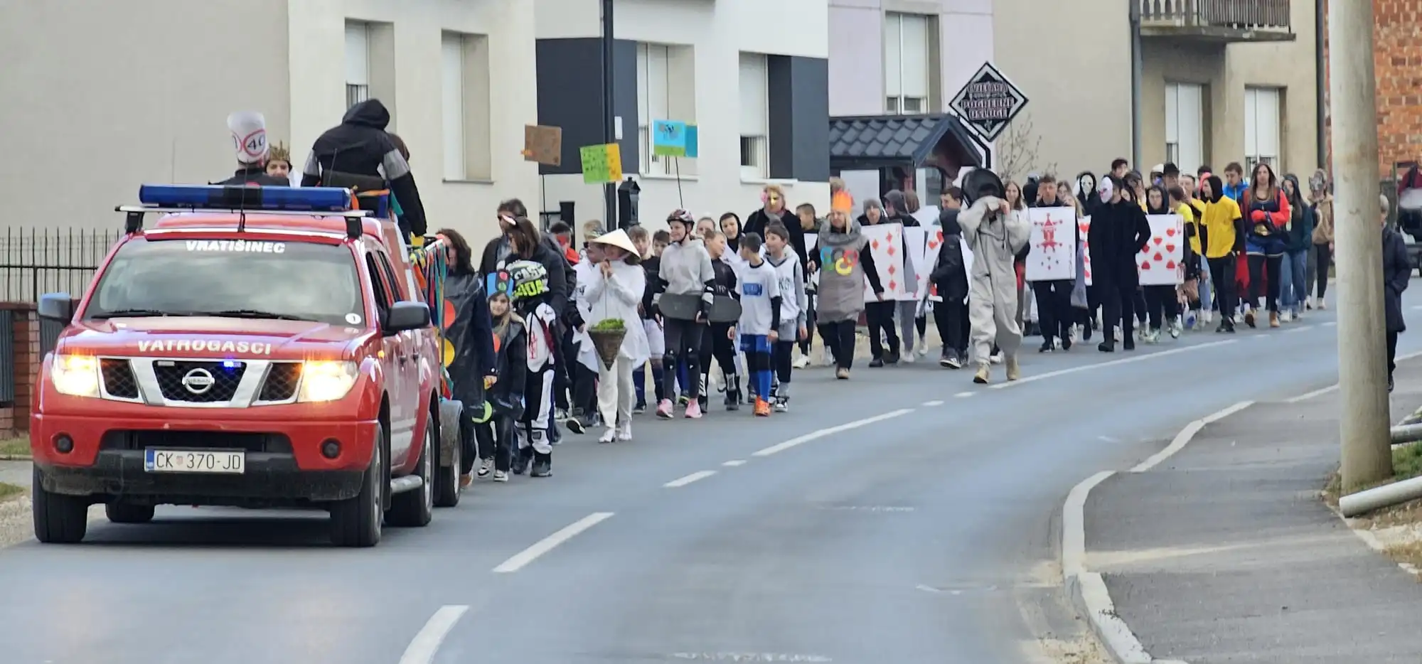 fašnik, vratišinec, 2024 (8) fašnik, vratišinec, 2024 (8)