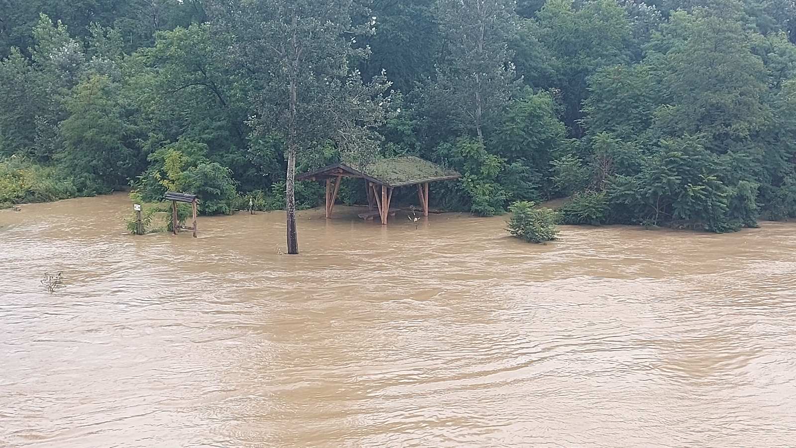 FOTO Utvrdili dvije kritične točke obale od Novog Zrina prema Kotoribi na Pažutu