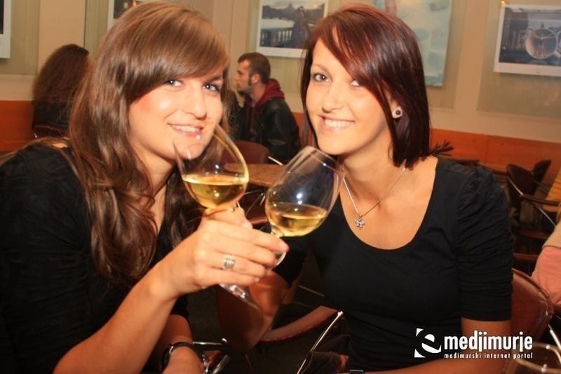 PALADIN 8.10.2011. PALADIN 8.10.2011.