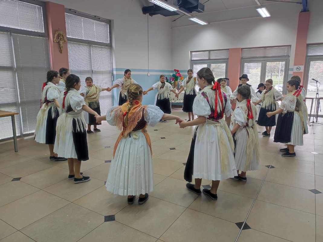 Majčin dan u Podbrestu