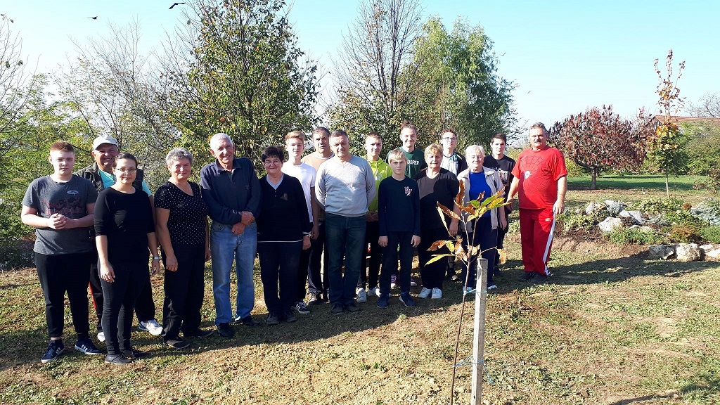 BRAVO, MEĐIMURCI U akciji sadnje drveća na širem čakovečkom području posađeno stotine novih stabala BRAVO, MEĐIMURCI U akciji sadnje drveća na širem čakovečkom području posađeno stotine novih stabala