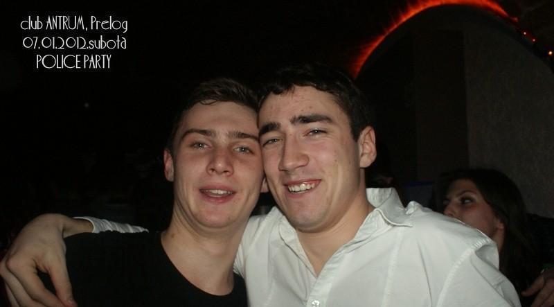 slika0030 Antrum (Subota, 7.1.2012) slika0030 Antrum (Subota, 7.1.2012)