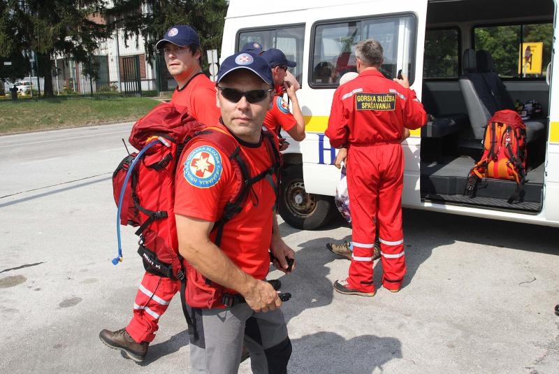 pxl06071511092440676579