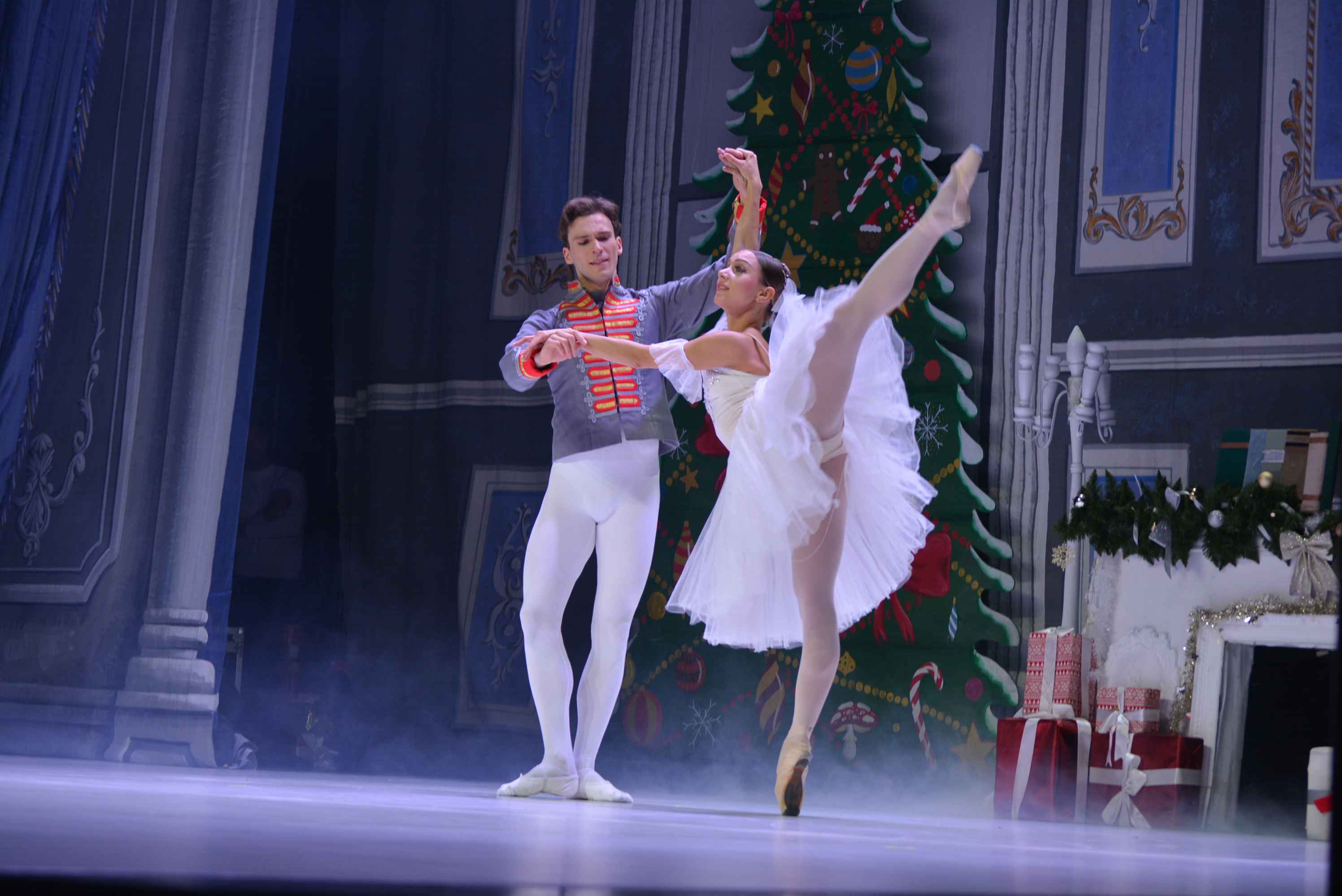 FOTO/VIDEO Spektakularna izvedba ‘Orašara’ – Ukrainian classical ballet oduševio čakovečku publiku FOTO/VIDEO Spektakularna izvedba ‘Orašara’ – Ukrainian classical ballet oduševio čakovečku publiku