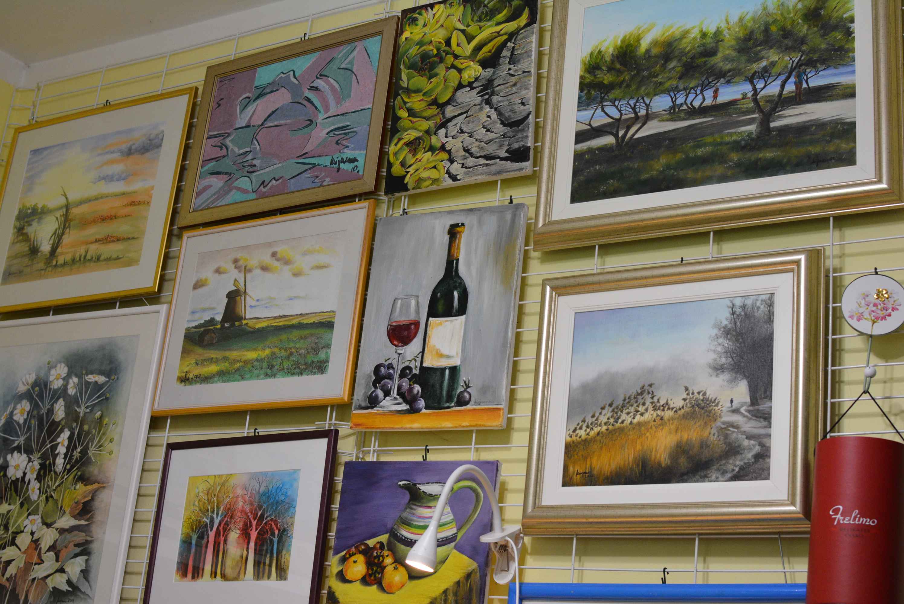 MIRJANA KLOBUČARIĆ Kao djevojčica je štrikala i heklala, a danas stvara očaravajuće slike MIRJANA KLOBUČARIĆ Kao djevojčica je štrikala i heklala, a danas stvara očaravajuće slike