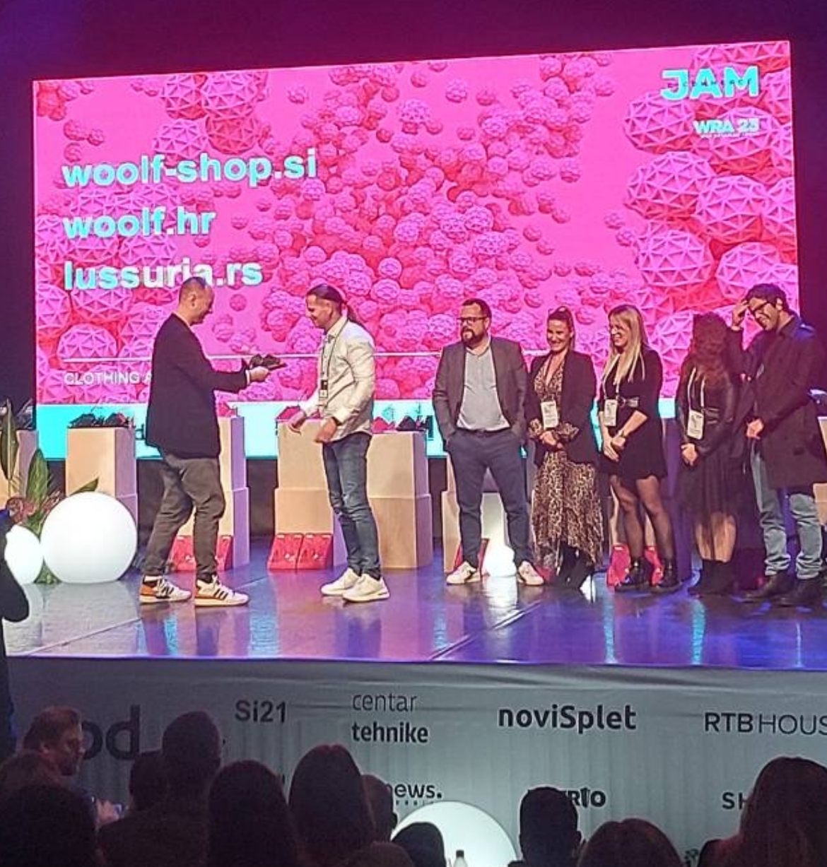 Image 5898111 (auto)