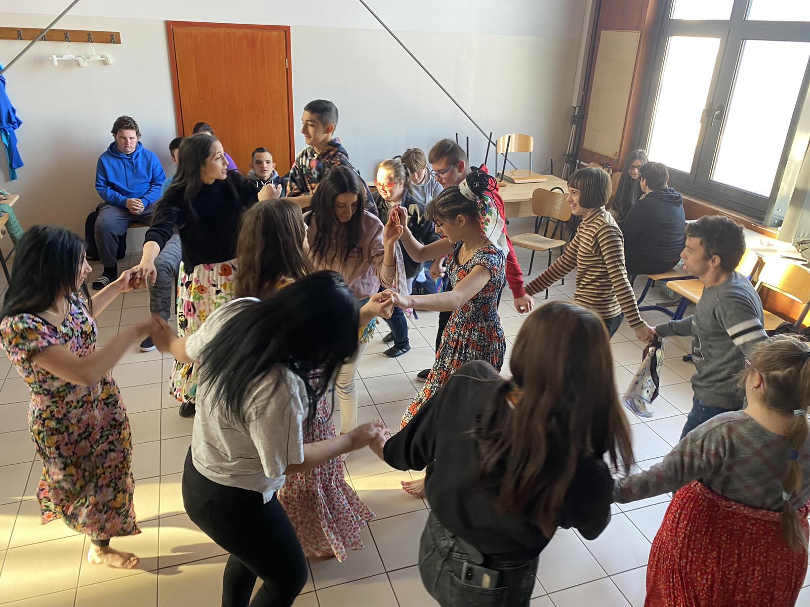 GOSPODARSKA ŠKOLA ČAKOVEC Obilježili Svjetski dan Roma