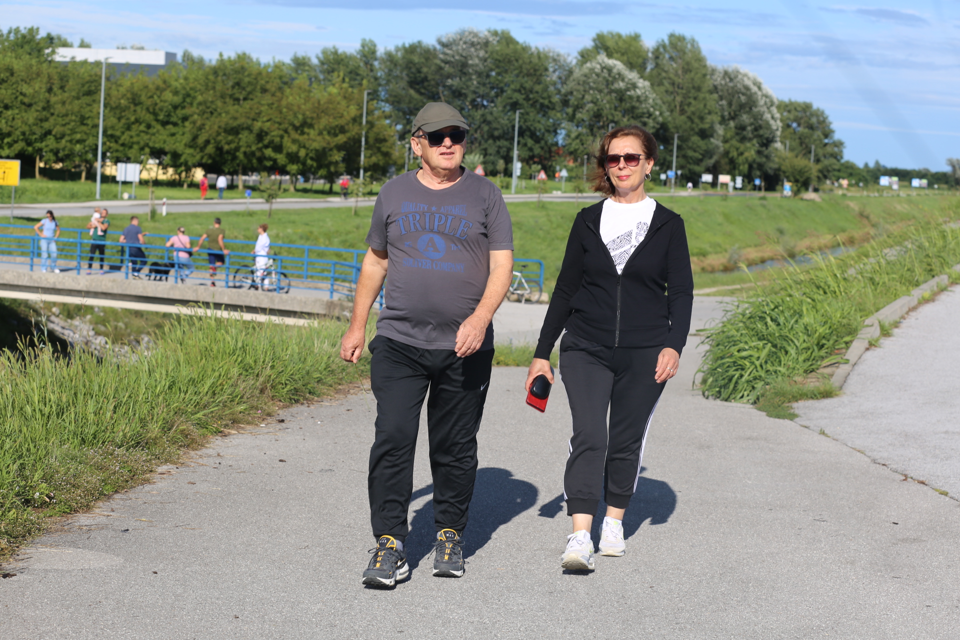 KLIKOM PO MARINI Mještani iskoristili beskišno popodne za šetnju i svježi zrak