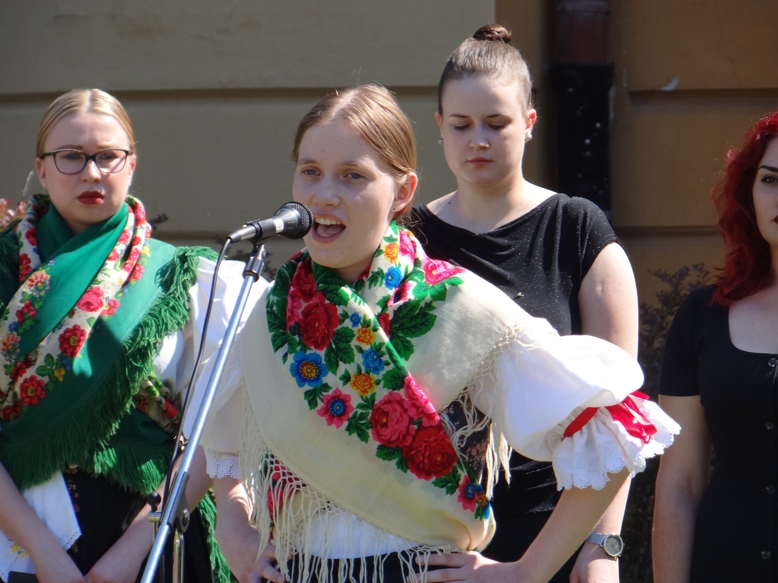 Ispred Učiteljskog fakulteta postavljena glazbena klupa posvećena međimurskoj popevki