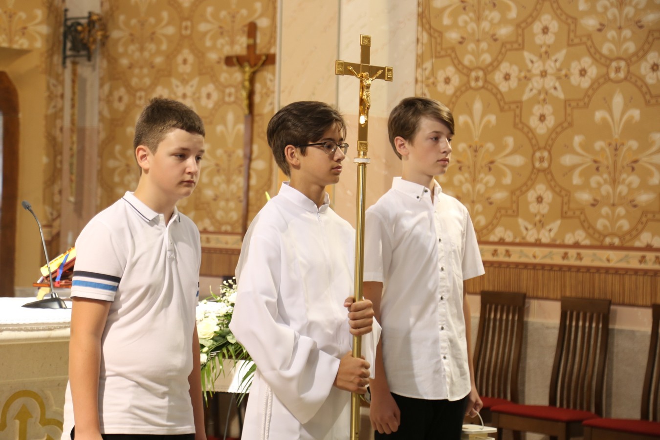 Mladen Cikač iz Gornjeg Hrašćana u Macincu služio mladu misu