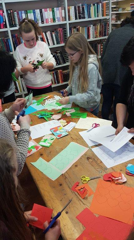 Kreativna radionica Društva Naša djeca Kotoriba – izradili čestitke za Majčin dan