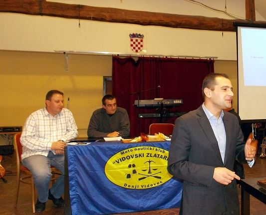 1094056115474346021861758503712