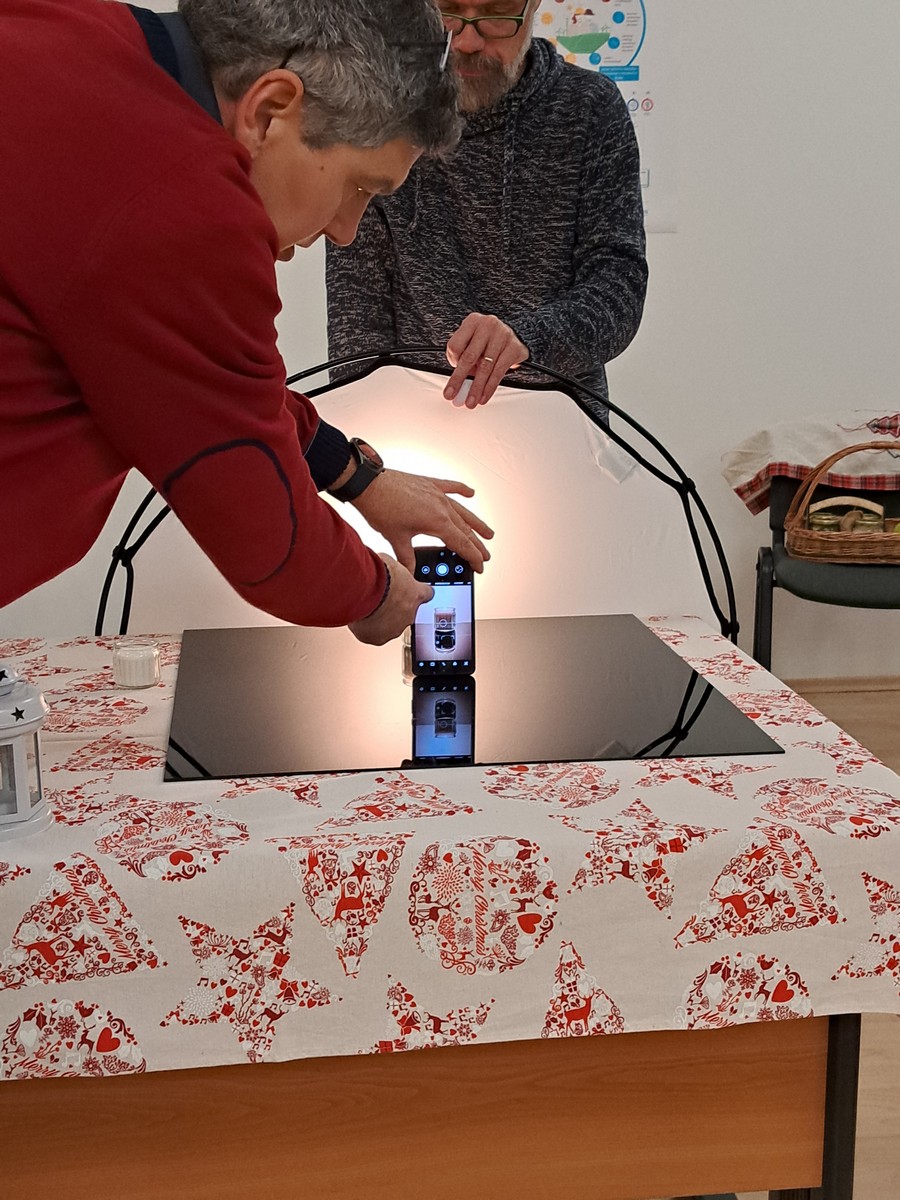 Održan fotografski tečaj LAG-a Međimurski doli i bregi: Fotografiranje hrane i proizvoda za poduzetnike Održan fotografski tečaj LAG-a Međimurski doli i bregi: Fotografiranje hrane i proizvoda za poduzetnike