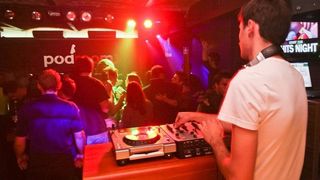 slika0001 Podroom (Subota, 6.10.2012 – MTV Hits Night – DJ Nixou)
