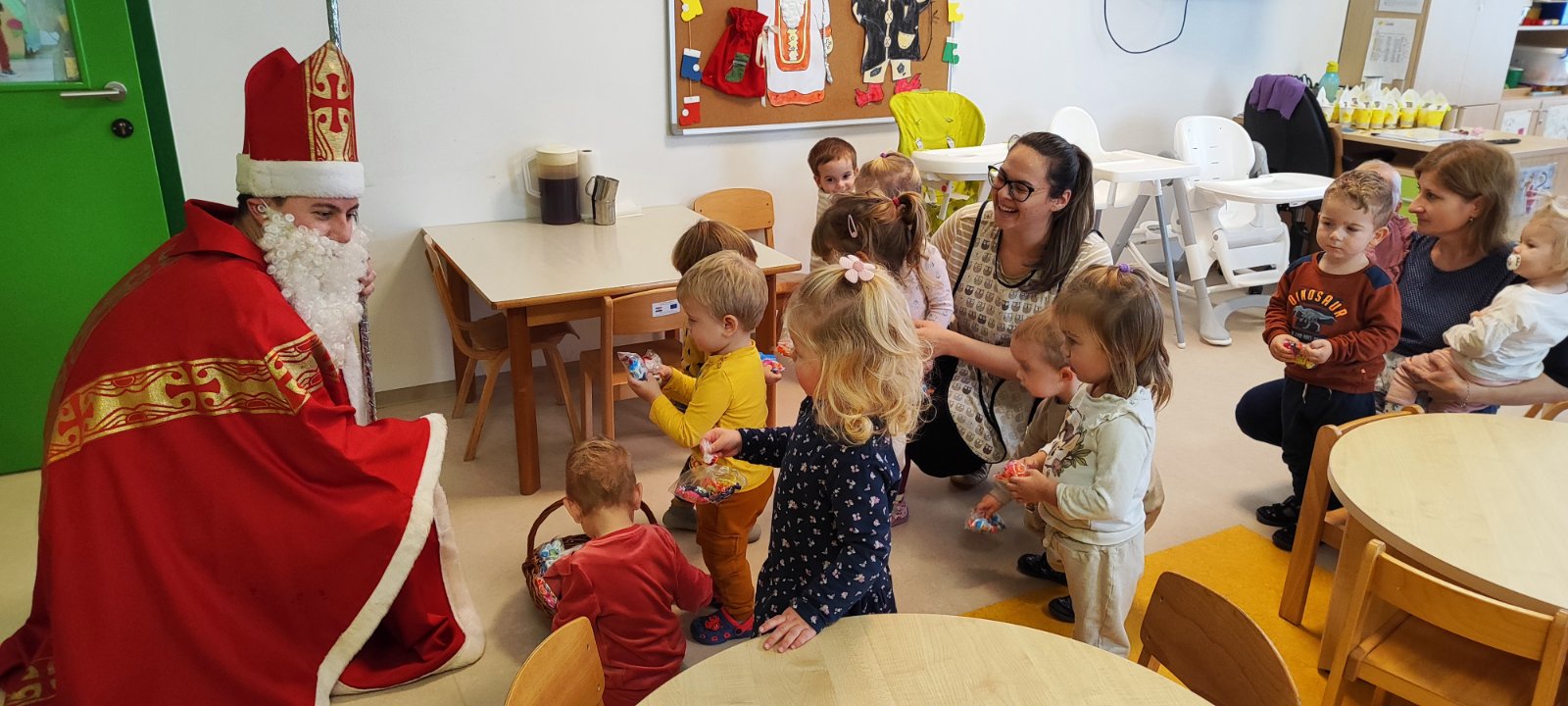 MURSKO SREDIŠĆE Sveti Nikola razveselio vrtićku djecu