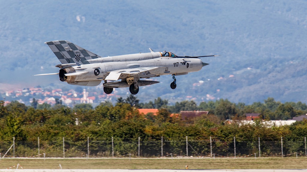 DANIJEL BLAŽEKA IZ ČEHOVCA Kako uhvatiti zrakoplov?