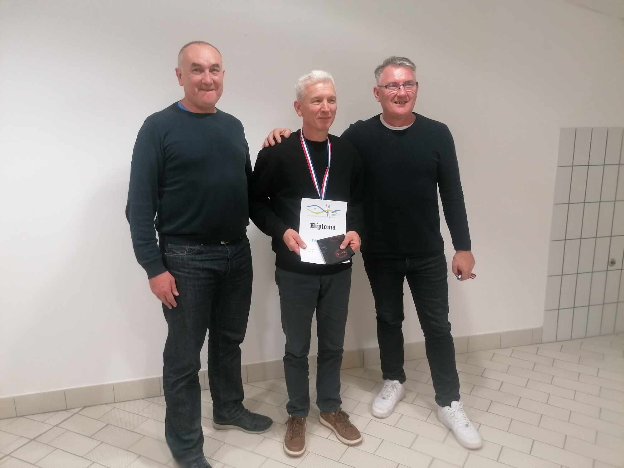 Image 5923307 (auto) Image 5923307 (auto)