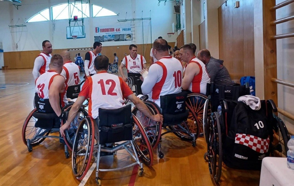 Košarkaši u kolicima