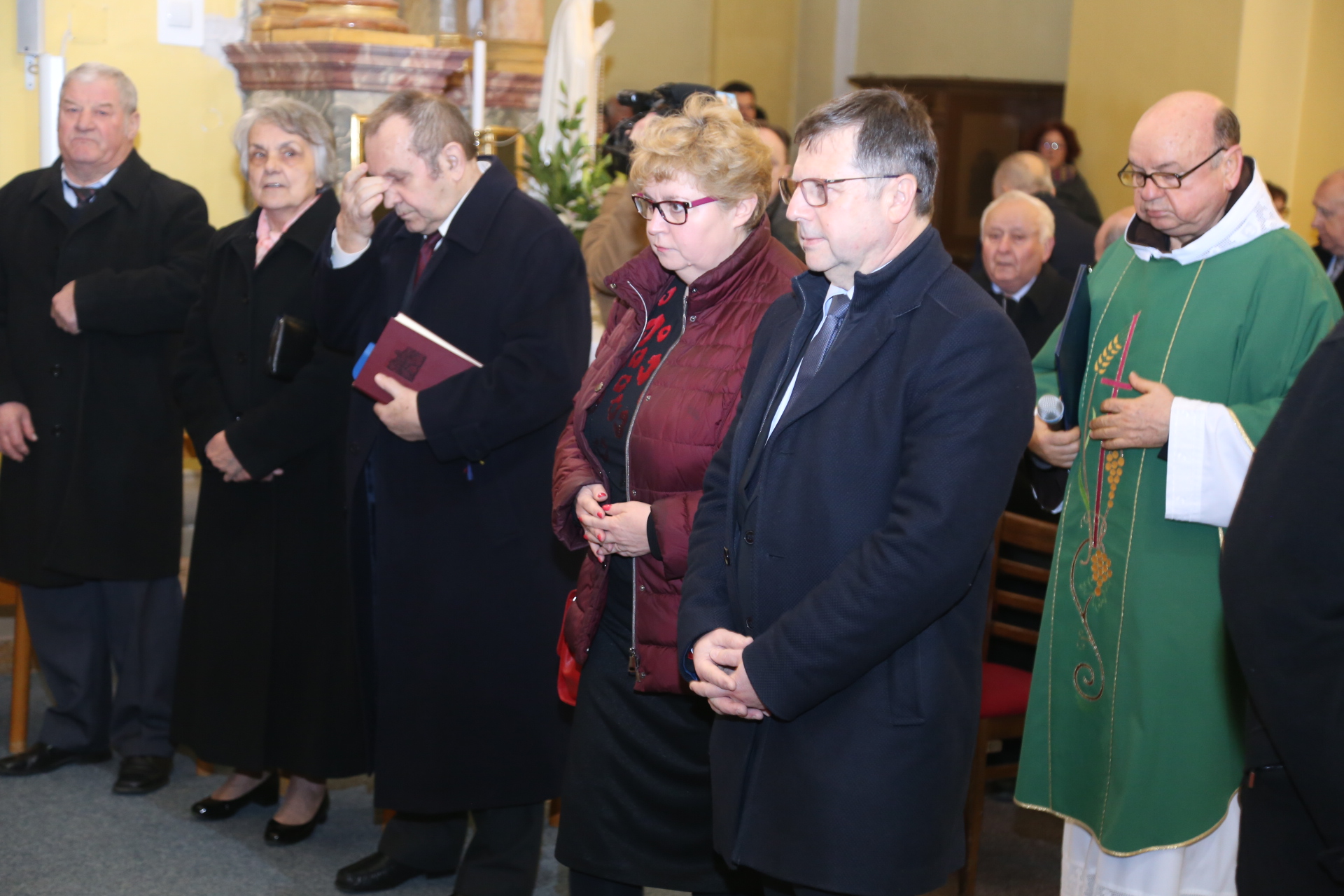 U crkvi sv. Nikole biskupa u Čakovcu sedam bračnih parova obnovilo bračne zavjete