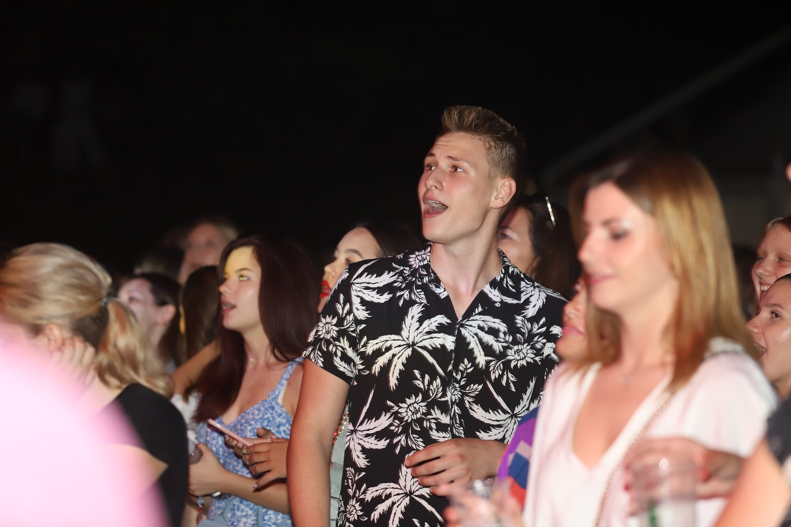 Mladi glazbenik i kantautor Matija Cvek raznježio i oduševio publiku u Čakovcu