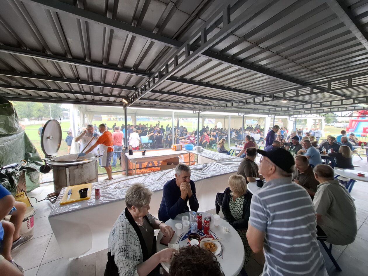 festival krumpira, kotlić (18)