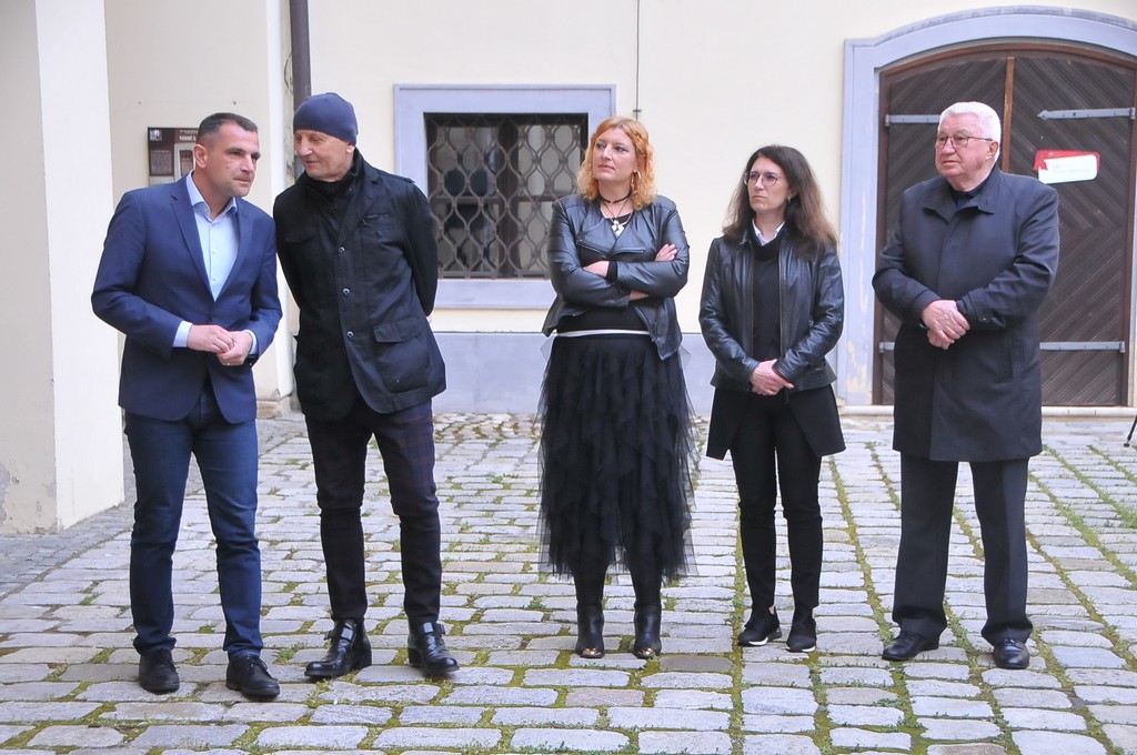 Izložba slika, skulptura i fotografija Stephana Lupina