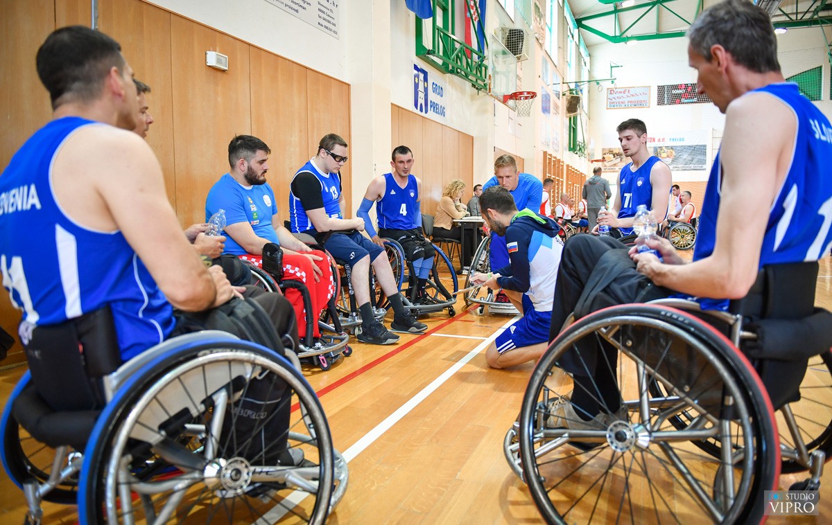 Košarkaši u kolicima