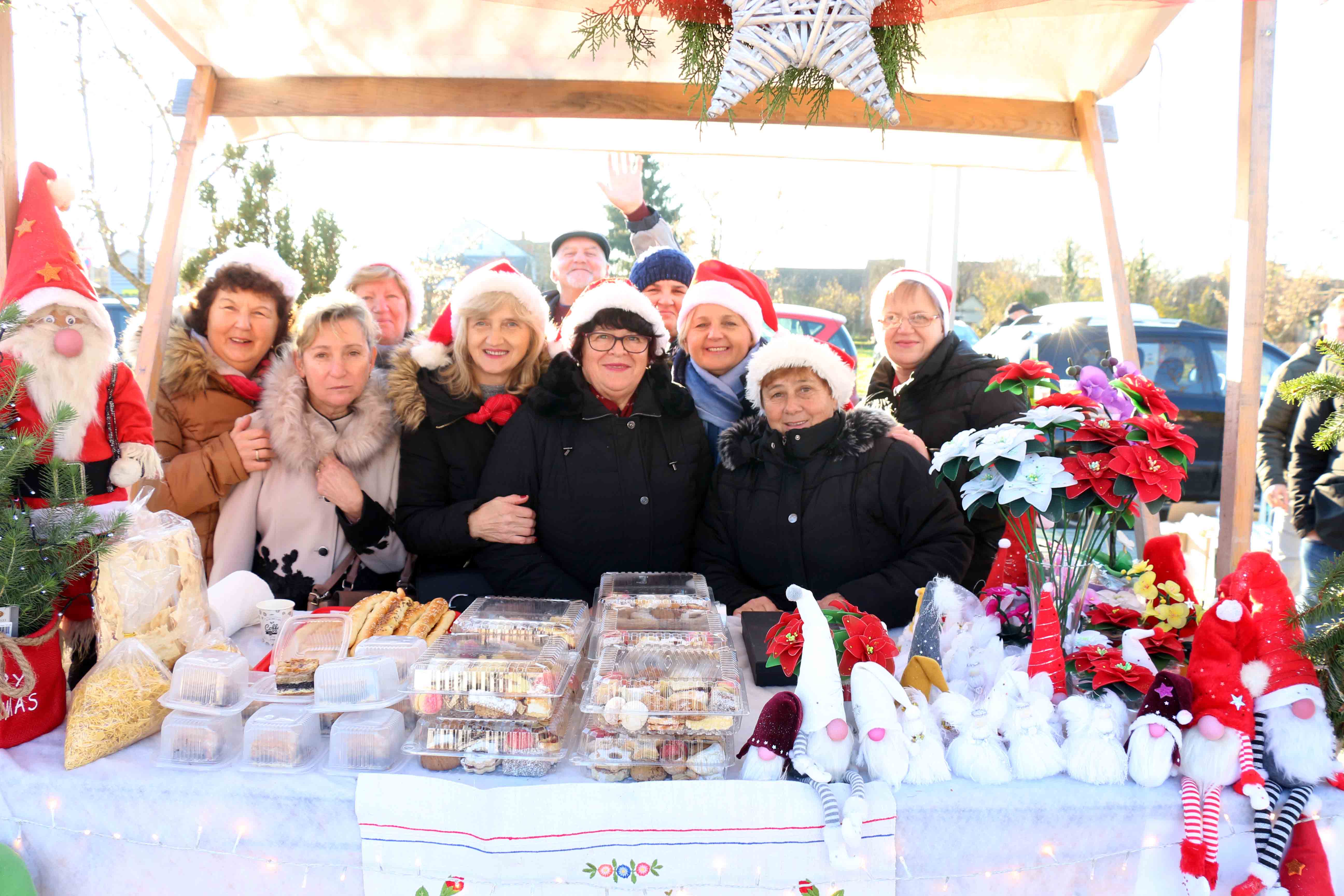 BLAGDANSKI DUH Održan tradicionalni Božićni sajam Općine Mala Subotica