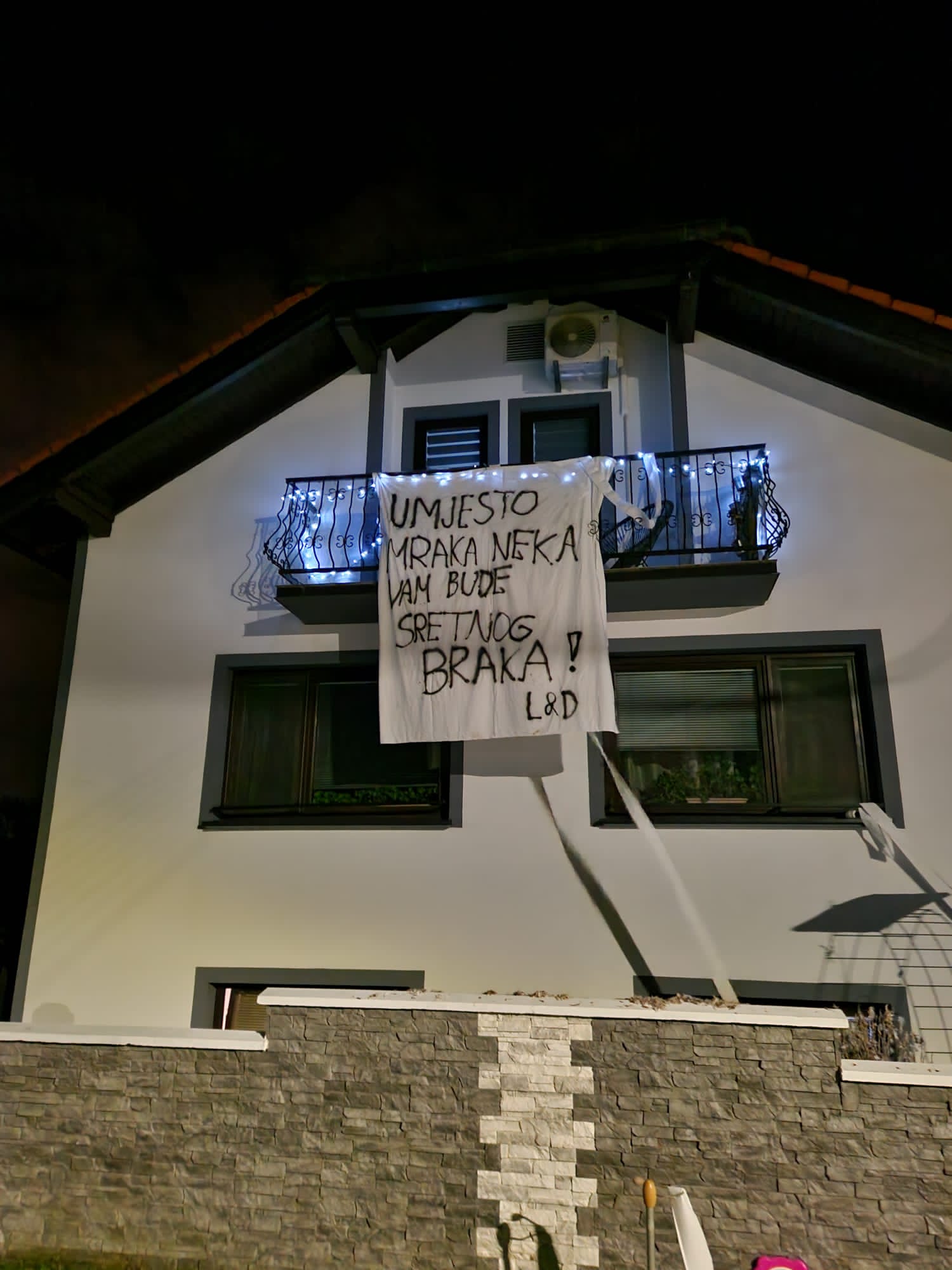 POTEPANJE Žene se Danijel Košak i Larisa Vizinger iz Trnovca