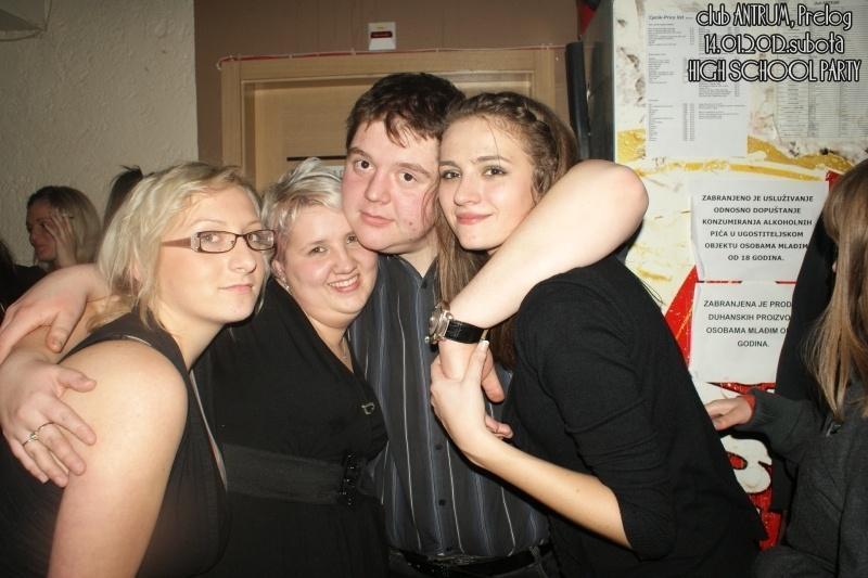 slika0083 Antrum (Subota, 14.1.2012) slika0083 Antrum (Subota, 14.1.2012)