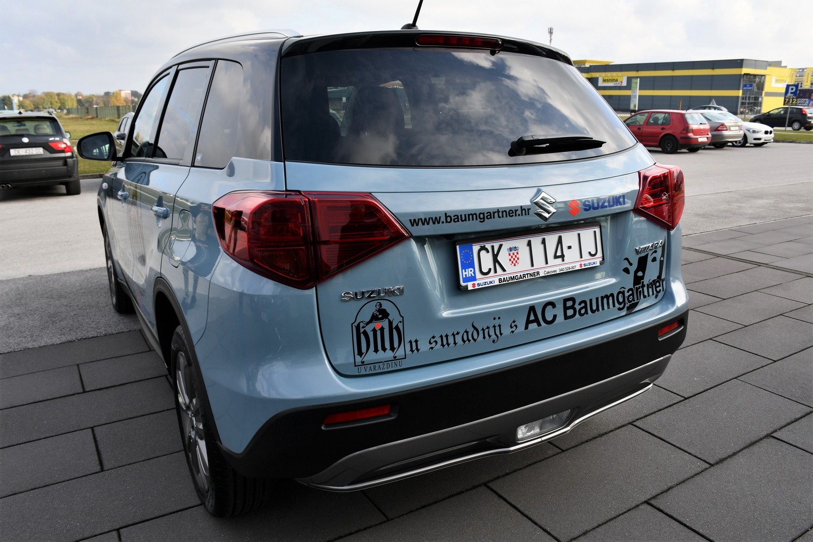 FOTO AC Baumgartner predao Suzuki varaždinskom HNK-u, ključeve preuzela karizmatična Hana Hegedušić FOTO AC Baumgartner predao Suzuki varaždinskom HNK-u, ključeve preuzela karizmatična Hana Hegedušić