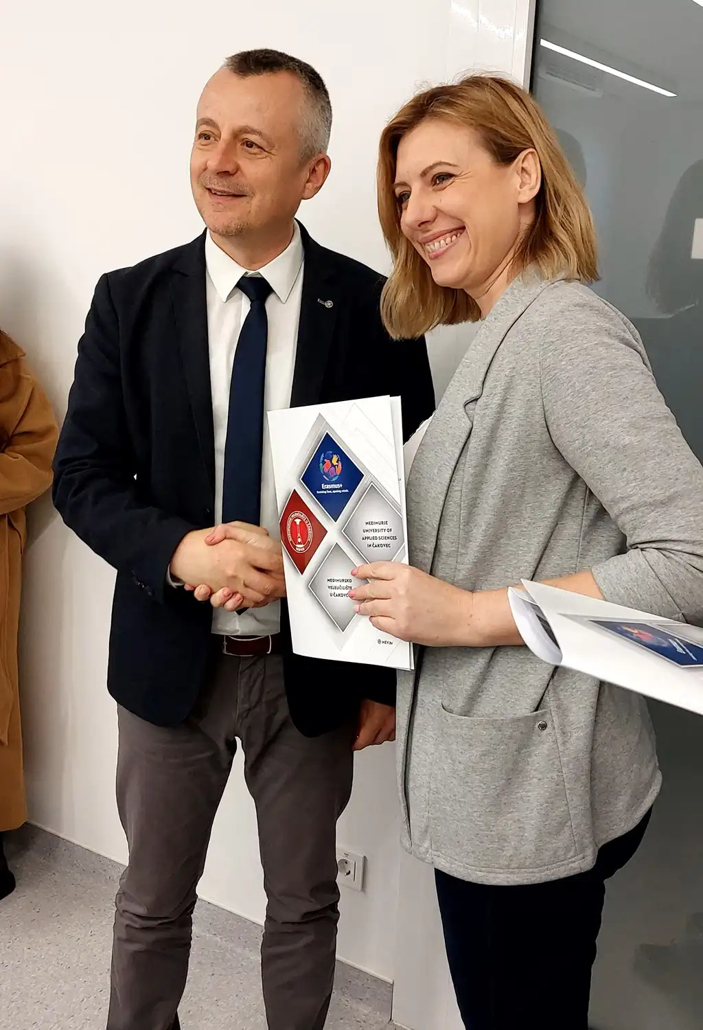 foto_MEV_podjela_diploma_turisticki_vodici (2)-20240327 (1)