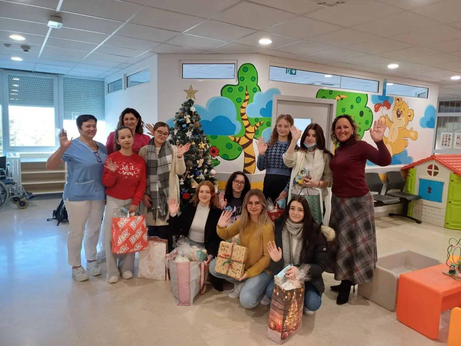 gimnazija josipa slavenskog bolnica (3) gimnazija josipa slavenskog bolnica (3)