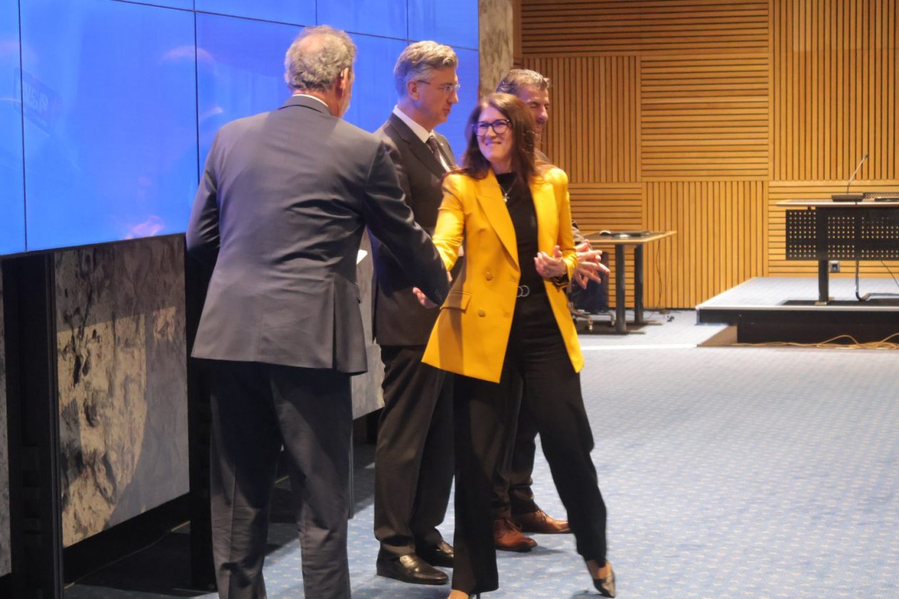 grad čakovec potpisivanje Vlada RH (8) grad čakovec potpisivanje Vlada RH (8)