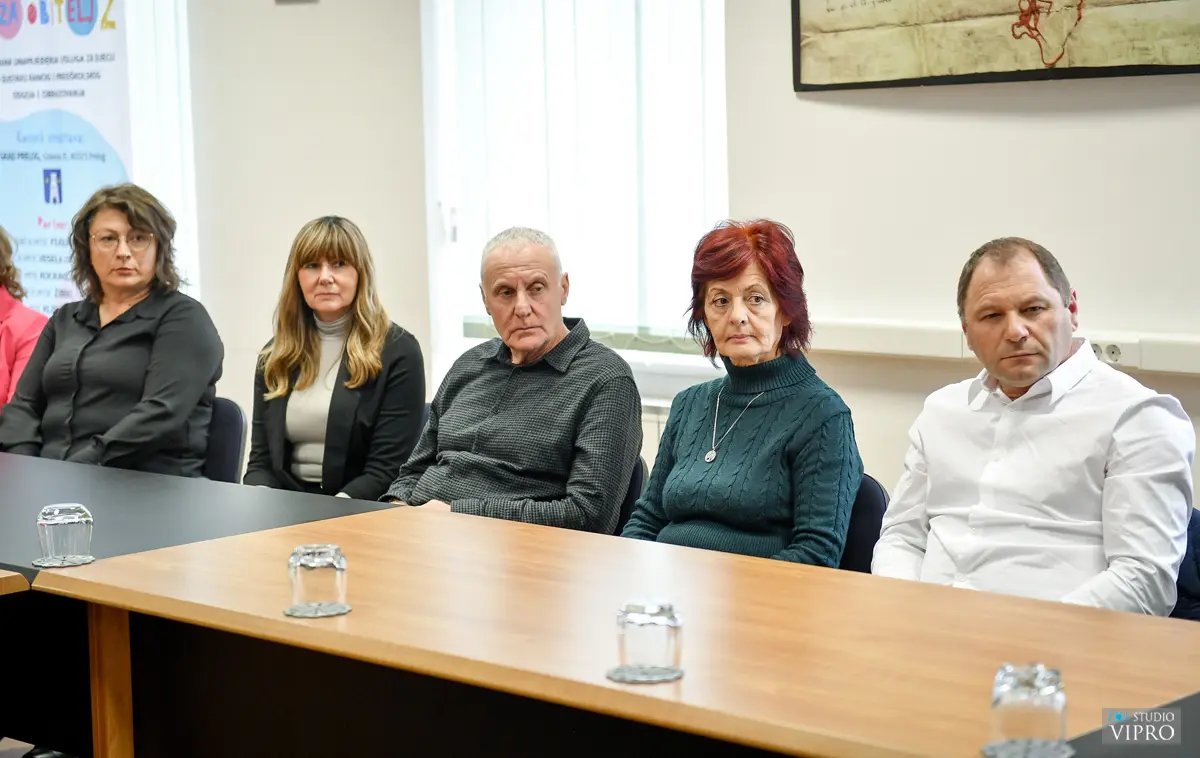 grad prelog, prijem za predstavnike javnih službi (12) grad prelog, prijem za predstavnike javnih službi (12)