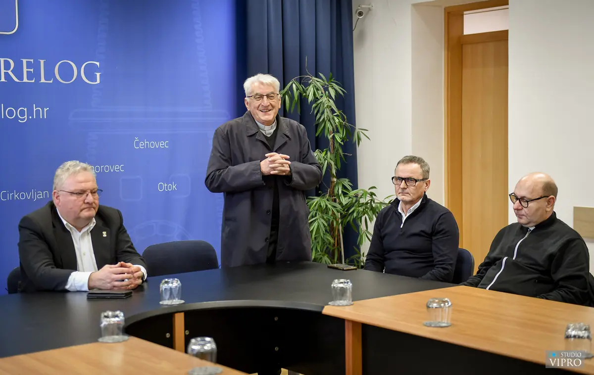 grad prelog, prijem za predstavnike javnih službi (13) grad prelog, prijem za predstavnike javnih službi (13)