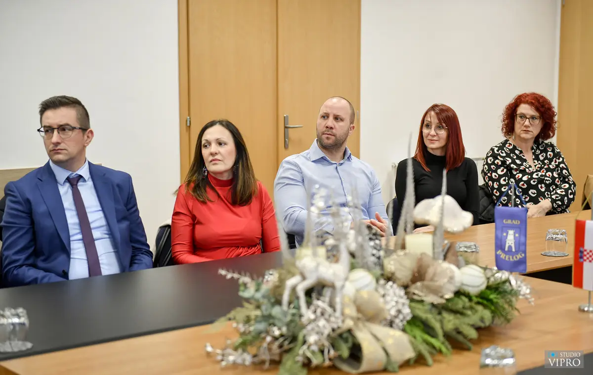 grad prelog, prijem za predstavnike javnih službi (7) grad prelog, prijem za predstavnike javnih službi (7)